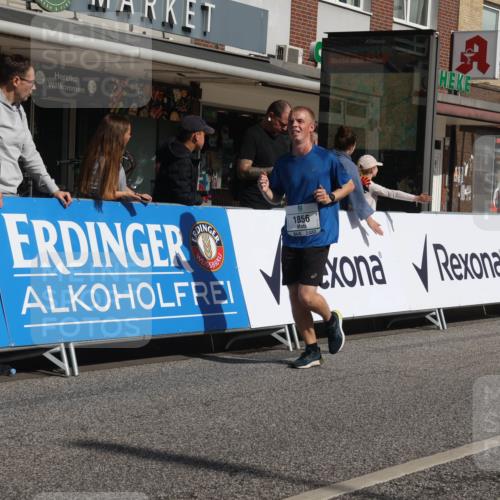 15.09.2024 - PSD Bank Halbmarathon Michael Strokosch http://msf.ph/oto/7072647 15.09.2024 12:11:49 Ziel 1634, 1856, 2001, 2031, 2065, 2120, 2187, 2197, 2405, 2406, 2575, 2782, 2809, 2810, 3531 meine-sportfotos.de