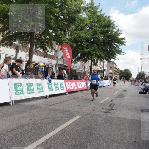 15.09.2024 - PSD Bank Halbmarathon Miley Keyser http://msf.ph/oto/7072676 15.09.2024 12:27:39 Ziel 2114, 2156, 2309, 3288, 3424 meine-sportfotos.de