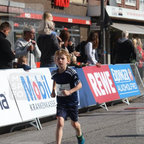 15.09.2024 - PSD Bank Halbmarathon Michael Strokosch http://msf.ph/oto/7072690 15.09.2024 10:29:59 Ziel 3, 32, 63, 97, 127, 129, 156, 218, 252, 264, 281, 286, 289, 306 meine-sportfotos.de