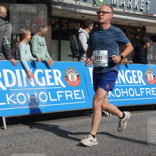 15.09.2024 - PSD Bank Halbmarathon Michael Strokosch http://msf.ph/oto/7072696 15.09.2024 12:11:55 Ziel 1856, 2001, 2013, 2065, 2120, 2197, 2227, 2575, 2809, 2810, 3531 meine-sportfotos.de