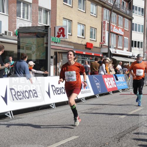 15.09.2024 - PSD Bank Halbmarathon Michael Strokosch http://msf.ph/oto/7072713 15.09.2024 12:11:56 Ziel 1856, 2001, 2013, 2065, 2120, 2197, 2227, 2575, 2809, 2810, 3531 meine-sportfotos.de