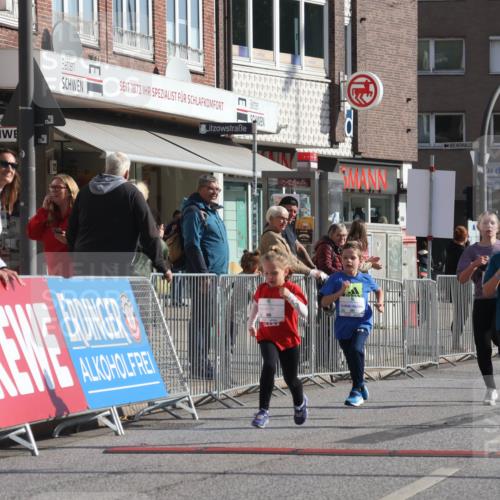 15.09.2024 - PSD Bank Halbmarathon Michael Strokosch http://msf.ph/oto/7072720 15.09.2024 10:30:03 Ziel 3, 32, 97, 127, 129, 156, 218, 252, 264, 281, 286, 289, 306 meine-sportfotos.de