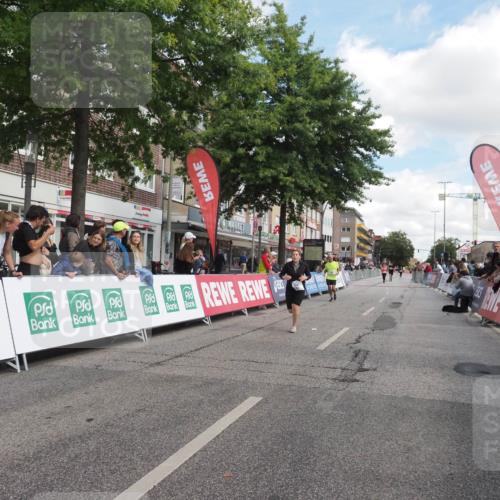 15.09.2024 - PSD Bank Halbmarathon Miley Keyser http://msf.ph/oto/7072729 15.09.2024 12:27:43 Ziel 2114, 2156, 2309, 2360, 3424 meine-sportfotos.de