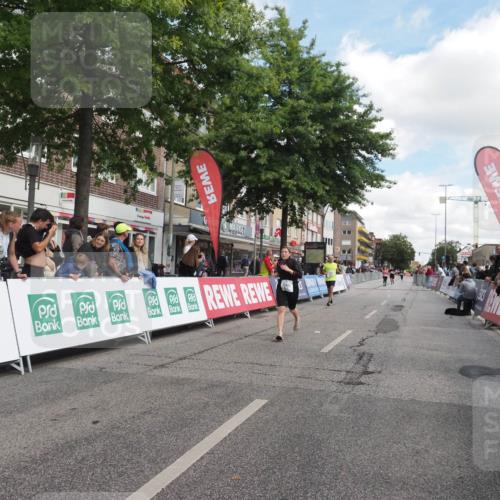 15.09.2024 - PSD Bank Halbmarathon Miley Keyser http://msf.ph/oto/7072740 15.09.2024 12:27:43 Ziel 2114, 2156, 2309, 2360, 3424 meine-sportfotos.de