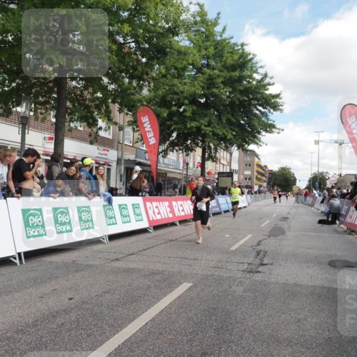 15.09.2024 - PSD Bank Halbmarathon Miley Keyser http://msf.ph/oto/7072743 15.09.2024 12:27:43 Ziel 2114, 2156, 2309, 2360, 3424 meine-sportfotos.de