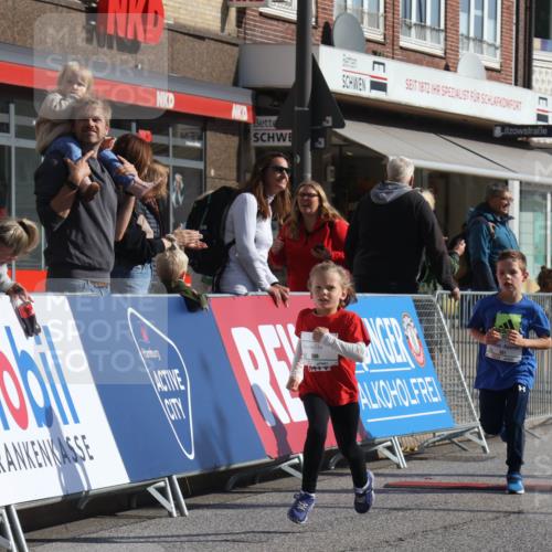 15.09.2024 - PSD Bank Halbmarathon Michael Strokosch http://msf.ph/oto/7072747 15.09.2024 10:30:04 Ziel 32, 97, 127, 129, 156, 252, 264, 281, 289, 306 meine-sportfotos.de