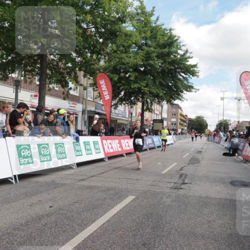 15.09.2024 - PSD Bank Halbmarathon Miley Keyser http://msf.ph/oto/7072748 15.09.2024 12:27:44 Ziel 2114, 2156, 2309, 2360, 3424 meine-sportfotos.de