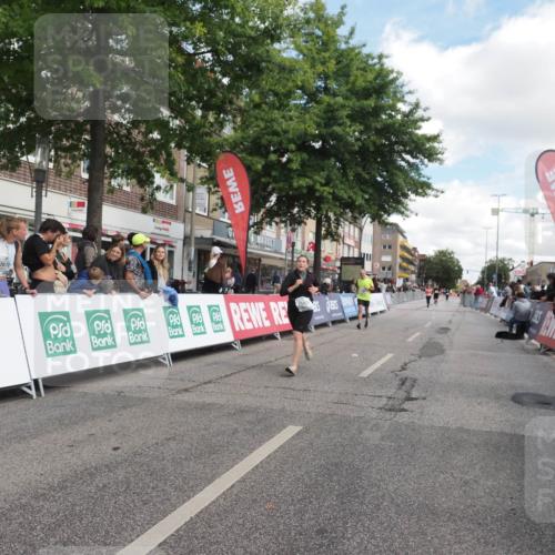 15.09.2024 - PSD Bank Halbmarathon Miley Keyser http://msf.ph/oto/7072755 15.09.2024 12:27:44 Ziel 2114, 2156, 2309, 2360, 3424 meine-sportfotos.de