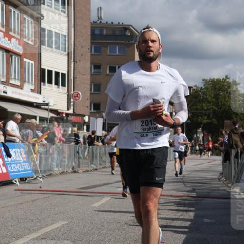 15.09.2024 - PSD Bank Halbmarathon Michael Strokosch http://msf.ph/oto/7072756 15.09.2024 12:12:00 Ziel 2001, 2013, 2065, 2120, 2139, 2140, 2202, 2227, 2809, 3531 meine-sportfotos.de