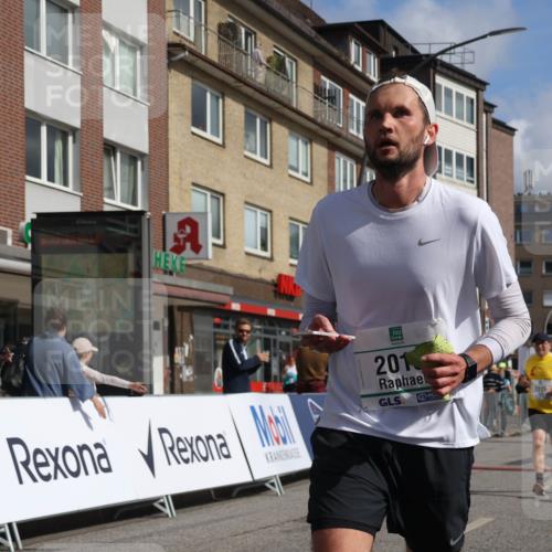 15.09.2024 - PSD Bank Halbmarathon Michael Strokosch http://msf.ph/oto/7072768 15.09.2024 12:12:01 Ziel 986, 2001, 2013, 2065, 2120, 2139, 2140, 2202, 2227, 2809, 3009, 3531 meine-sportfotos.de