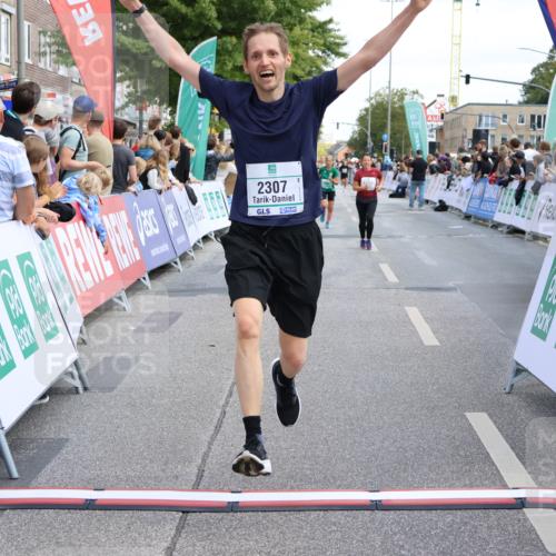 15.09.2024 - PSD Bank Halbmarathon Strokosch-Dieckow http://msf.ph/oto/7072773 15.09.2024 12:23:41 Ziel 987, 2078, 2307, 2550, 3243, 3277, 3320, 3370 meine-sportfotos.de