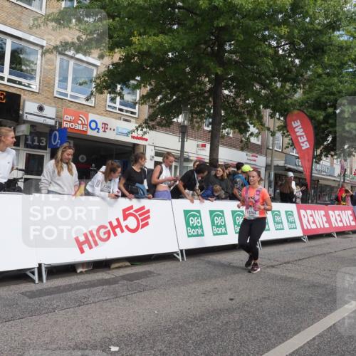 15.09.2024 - PSD Bank Halbmarathon Miley Keyser http://msf.ph/oto/7072796 15.09.2024 12:27:56 Ziel 1858, 2309, 2360, 2420, 3284 meine-sportfotos.de