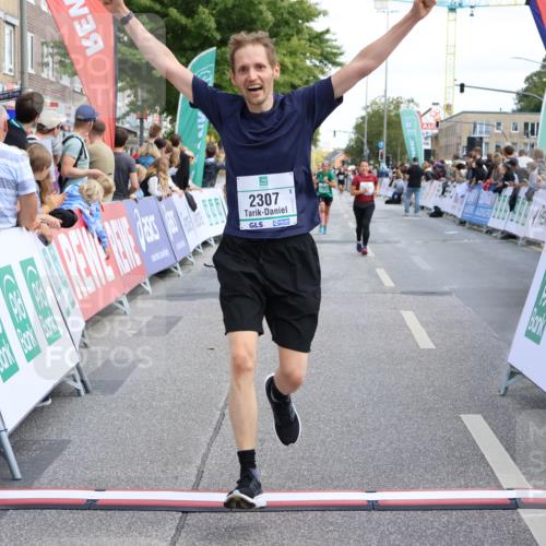 15.09.2024 - PSD Bank Halbmarathon Strokosch-Dieckow http://msf.ph/oto/7072802 15.09.2024 12:23:41 Ziel 987, 2078, 2307, 2550, 3243, 3277, 3320, 3370 meine-sportfotos.de