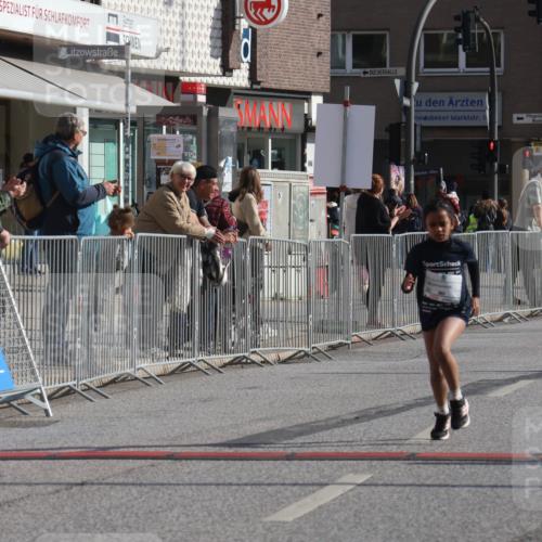 15.09.2024 - PSD Bank Halbmarathon Michael Strokosch http://msf.ph/oto/7072820 15.09.2024 10:30:22 Ziel 303 meine-sportfotos.de