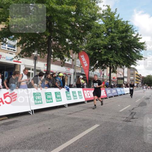 15.09.2024 - PSD Bank Halbmarathon Miley Keyser http://msf.ph/oto/7072823 15.09.2024 12:27:58 Ziel 1858, 2360, 2420, 3284 meine-sportfotos.de