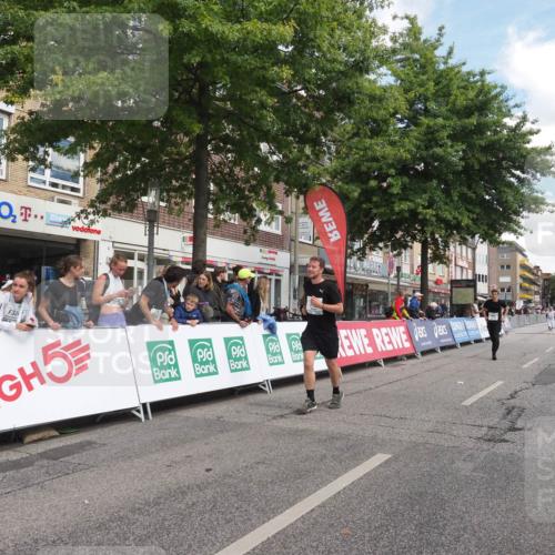 15.09.2024 - PSD Bank Halbmarathon Miley Keyser http://msf.ph/oto/7072844 15.09.2024 12:27:59 Ziel 1858, 2360, 2420, 3284 meine-sportfotos.de