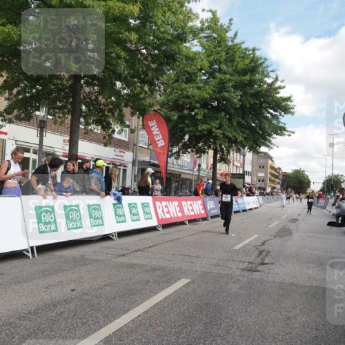 15.09.2024 - PSD Bank Halbmarathon Miley Keyser http://msf.ph/oto/7072857 15.09.2024 12:28:01 Ziel 1858, 2322, 2360, 2420, 3284 meine-sportfotos.de