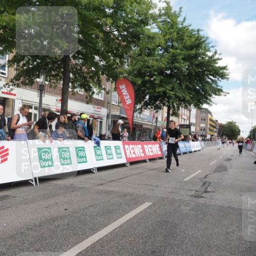 15.09.2024 - PSD Bank Halbmarathon Miley Keyser http://msf.ph/oto/7072868 15.09.2024 12:28:01 Ziel 1858, 2322, 2360, 2420, 3284 meine-sportfotos.de