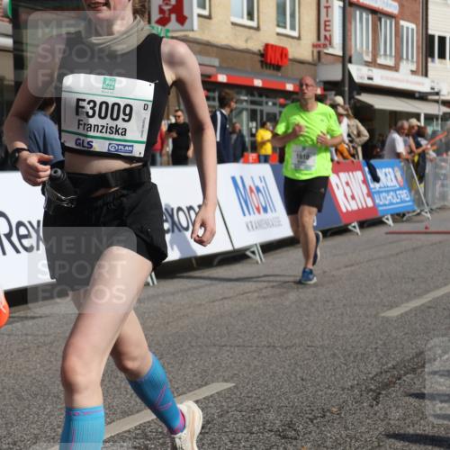 15.09.2024 - PSD Bank Halbmarathon Michael Strokosch http://msf.ph/oto/7072870 15.09.2024 12:12:11 Ziel 986, 1610, 2139, 2140, 2202, 2227, 3009 meine-sportfotos.de