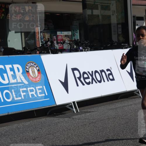 15.09.2024 - PSD Bank Halbmarathon Michael Strokosch http://msf.ph/oto/7072882 15.09.2024 10:30:26 Ziel 303 meine-sportfotos.de