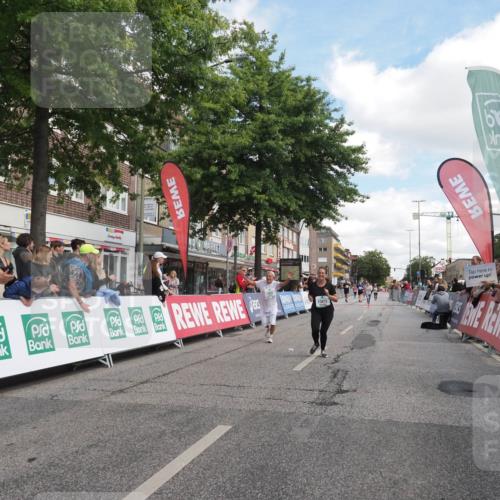 15.09.2024 - PSD Bank Halbmarathon Miley Keyser http://msf.ph/oto/7072889 15.09.2024 12:28:07 Ziel 1858, 2322, 2420, 3073, 3284, 3327 meine-sportfotos.de