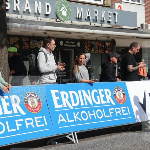 15.09.2024 - PSD Bank Halbmarathon Michael Strokosch http://msf.ph/oto/7072890 15.09.2024 12:12:12 Ziel 986, 1610, 2139, 2140, 2202, 2227, 3009 meine-sportfotos.de