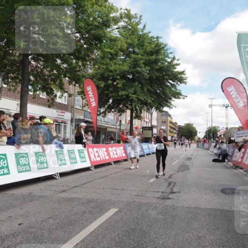 15.09.2024 - PSD Bank Halbmarathon Miley Keyser http://msf.ph/oto/7072895 15.09.2024 12:28:07 Ziel 1858, 2322, 2420, 3073, 3284, 3327 meine-sportfotos.de