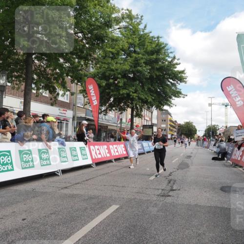 15.09.2024 - PSD Bank Halbmarathon Miley Keyser http://msf.ph/oto/7072899 15.09.2024 12:28:07 Ziel 1858, 2322, 2420, 3073, 3284, 3327 meine-sportfotos.de