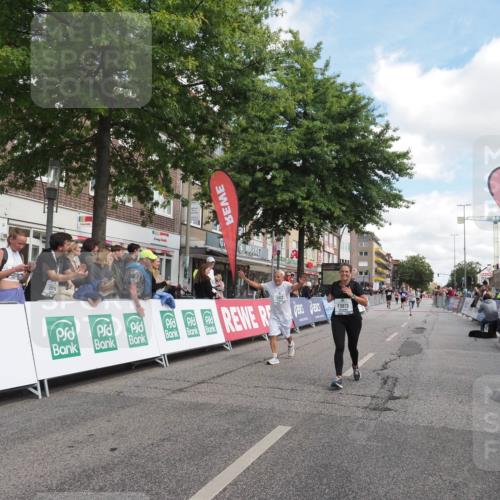 15.09.2024 - PSD Bank Halbmarathon Miley Keyser http://msf.ph/oto/7072921 15.09.2024 12:28:08 Ziel 1858, 2322, 2420, 3073, 3284, 3327 meine-sportfotos.de