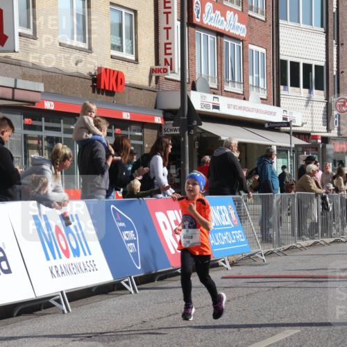 15.09.2024 - PSD Bank Halbmarathon Michael Strokosch http://msf.ph/oto/7072933 15.09.2024 10:30:44 Ziel 38, 44, 145, 147, 207, 214, 234 meine-sportfotos.de