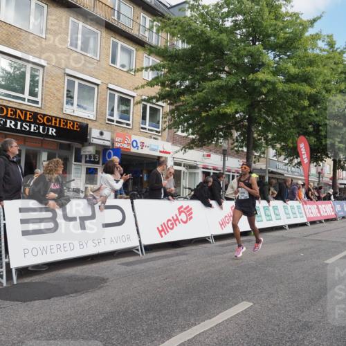 15.09.2024 - PSD Bank Halbmarathon Miley Keyser http://msf.ph/oto/7072946 15.09.2024 11:27:54 Ziel 427, 691, 694, 700, 890, 1027, 1031, 1046, 1054, 1099 meine-sportfotos.de