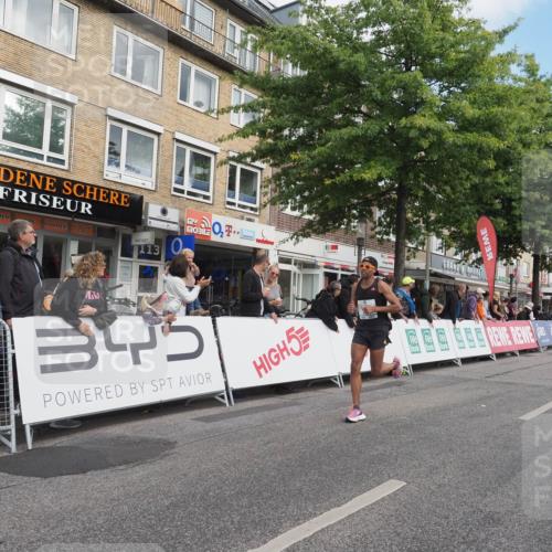 15.09.2024 - PSD Bank Halbmarathon Miley Keyser http://msf.ph/oto/7072952 15.09.2024 11:27:54 Ziel 427, 691, 694, 700, 890, 1027, 1031, 1046, 1054, 1099 meine-sportfotos.de