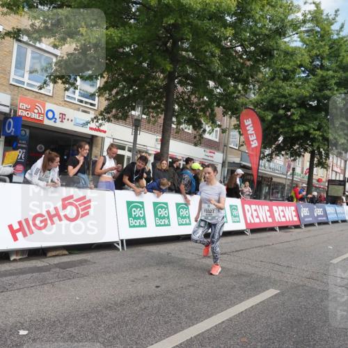 15.09.2024 - PSD Bank Halbmarathon Miley Keyser http://msf.ph/oto/7073012 15.09.2024 12:28:15 Ziel 1858, 2322, 2439, 2441, 3017, 3073, 3121, 3327 meine-sportfotos.de