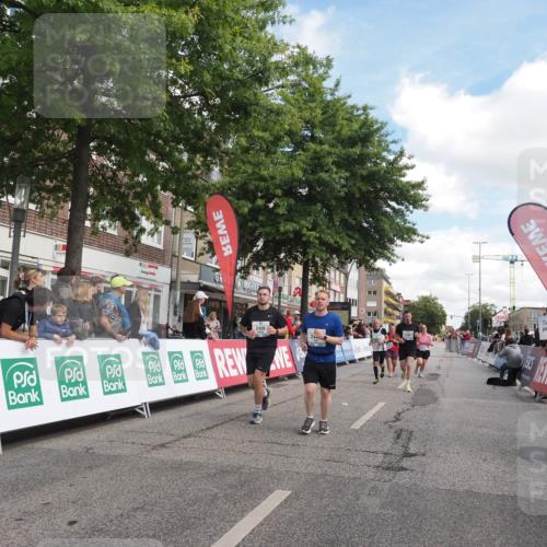 15.09.2024 - PSD Bank Halbmarathon Miley Keyser http://msf.ph/oto/7073038 15.09.2024 12:28:20 Ziel 2322, 2392, 2439, 2441, 3017, 3073, 3121, 3225, 3327 meine-sportfotos.de