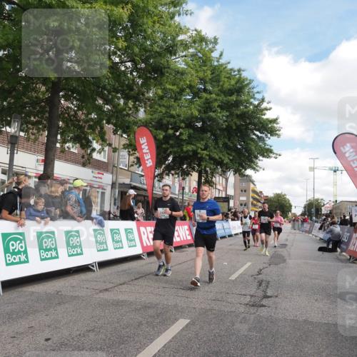 15.09.2024 - PSD Bank Halbmarathon Miley Keyser http://msf.ph/oto/7073042 15.09.2024 12:28:20 Ziel 2322, 2392, 2439, 2441, 3017, 3073, 3121, 3225, 3327 meine-sportfotos.de