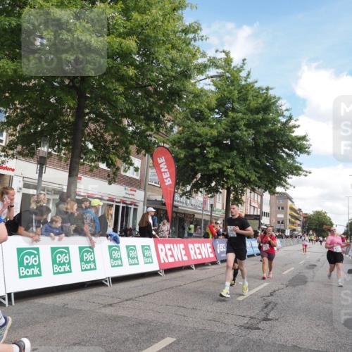 15.09.2024 - PSD Bank Halbmarathon Miley Keyser http://msf.ph/oto/7073076 15.09.2024 12:28:22 Ziel 2322, 2392, 2439, 2441, 3017, 3073, 3121, 3225, 3274, 3327 meine-sportfotos.de