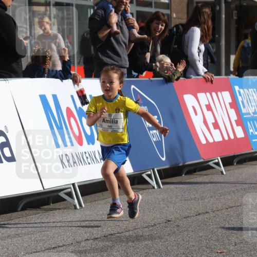 15.09.2024 - PSD Bank Halbmarathon Michael Strokosch http://msf.ph/oto/7073085 15.09.2024 10:30:55 Ziel 25, 38, 44, 126, 141, 145, 147, 207, 234, 277 meine-sportfotos.de
