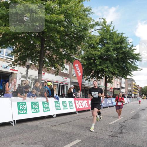 15.09.2024 - PSD Bank Halbmarathon Miley Keyser http://msf.ph/oto/7073092 15.09.2024 12:28:23 Ziel 2392, 2439, 2441, 3017, 3073, 3121, 3225, 3274, 3327 meine-sportfotos.de