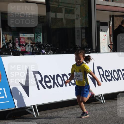 15.09.2024 - PSD Bank Halbmarathon Michael Strokosch http://msf.ph/oto/7073098 15.09.2024 10:30:56 Ziel 25, 38, 44, 126, 141, 145, 207, 234, 277 meine-sportfotos.de