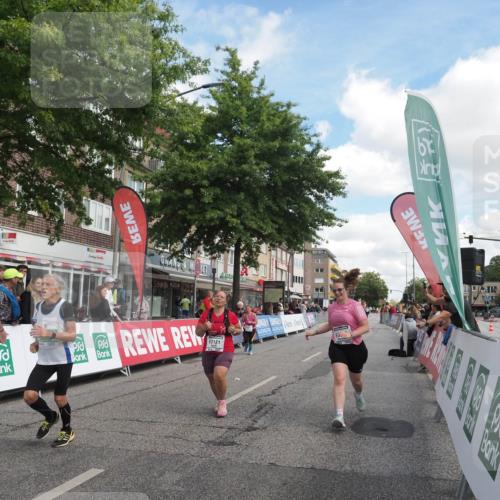 15.09.2024 - PSD Bank Halbmarathon Miley Keyser http://msf.ph/oto/7073105 15.09.2024 12:28:24 Ziel 2392, 2439, 2441, 3017, 3073, 3121, 3225, 3274, 3327 meine-sportfotos.de