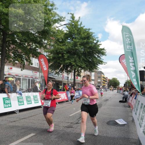 15.09.2024 - PSD Bank Halbmarathon Miley Keyser http://msf.ph/oto/7073127 15.09.2024 12:28:24 Ziel 2392, 2439, 2441, 3017, 3073, 3121, 3225, 3274, 3327 meine-sportfotos.de