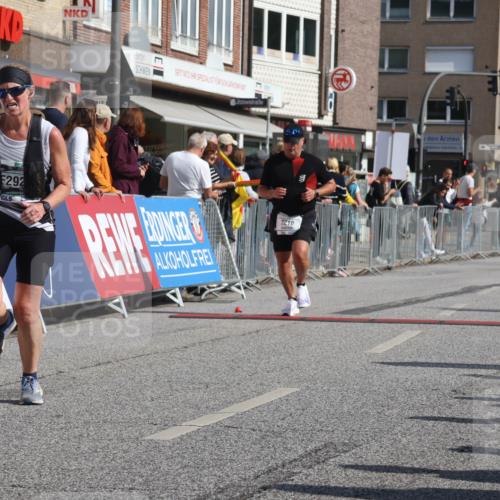15.09.2024 - PSD Bank Halbmarathon Michael Strokosch http://msf.ph/oto/7073140 15.09.2024 12:12:41 Ziel 2210, 2926, 3296 meine-sportfotos.de