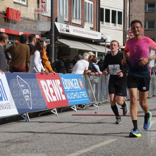 15.09.2024 - PSD Bank Halbmarathon Michael Strokosch http://msf.ph/oto/7073188 15.09.2024 12:12:51 Ziel 1903, 2210, 2732, 2926 meine-sportfotos.de
