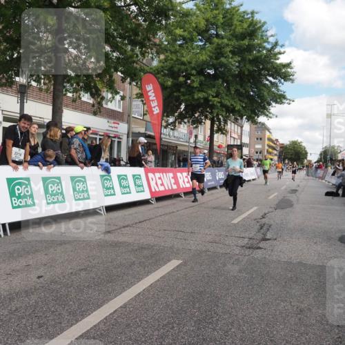 15.09.2024 - PSD Bank Halbmarathon Miley Keyser http://msf.ph/oto/7073195 15.09.2024 12:28:42 Ziel 2458, 2715, 3274, 3442 meine-sportfotos.de