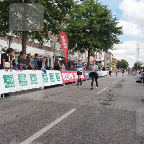 15.09.2024 - PSD Bank Halbmarathon Miley Keyser http://msf.ph/oto/7073203 15.09.2024 12:28:43 Ziel 2108, 2458, 2715, 3274, 3442 meine-sportfotos.de