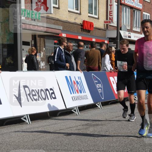 15.09.2024 - PSD Bank Halbmarathon Michael Strokosch http://msf.ph/oto/7073217 15.09.2024 12:12:52 Ziel 1903, 2210, 2732, 2926 meine-sportfotos.de