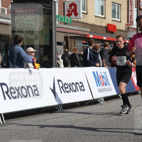 15.09.2024 - PSD Bank Halbmarathon Michael Strokosch http://msf.ph/oto/7073222 15.09.2024 12:12:53 Ziel 1815, 1903, 2210, 2732, 2856, 2926 meine-sportfotos.de