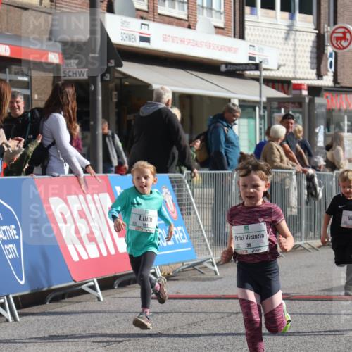 15.09.2024 - PSD Bank Halbmarathon Michael Strokosch http://msf.ph/oto/7073249 15.09.2024 10:31:11 Ziel 24, 25, 39, 72, 104, 105, 126, 160, 163, 191, 277, 287 meine-sportfotos.de