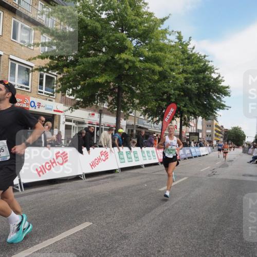 15.09.2024 - PSD Bank Halbmarathon Miley Keyser http://msf.ph/oto/7073252 15.09.2024 11:28:25 Ziel 425, 431, 585, 889, 893, 905, 917, 926, 929, 1019, 1042, 1048, 1080, 1082, 2605, 3510 meine-sportfotos.de