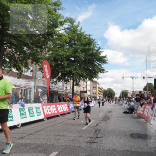 15.09.2024 - PSD Bank Halbmarathon Miley Keyser http://msf.ph/oto/7073255 15.09.2024 12:28:50 Ziel 2076, 2108, 2157, 2288, 2458, 2715, 3255, 3442 meine-sportfotos.de